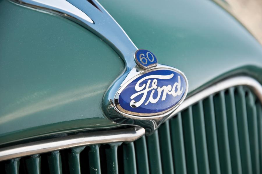  Ford Model CX Saloon 1935 года  (фото 3 из 8)